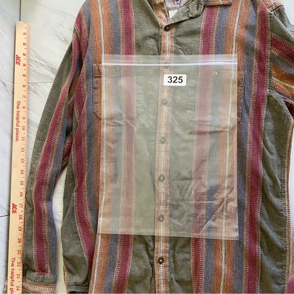 The Territory Ahead 100% cotton large tall long sleeved button down - Picture 6 of 7